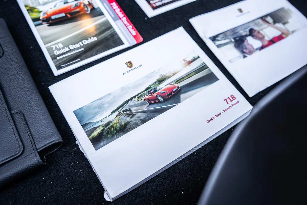 2018 Porsche 718 Boxster — photo 40
