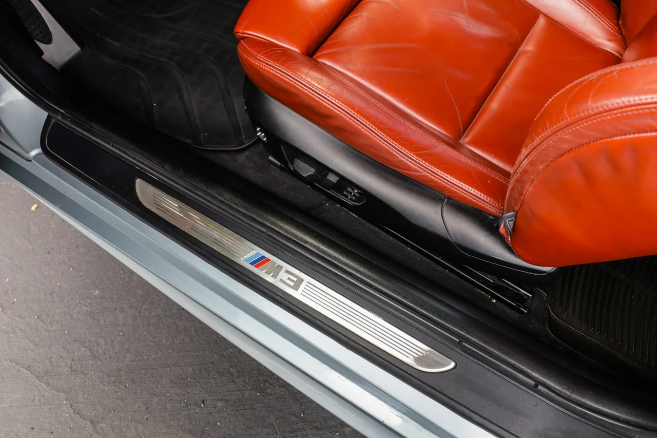 2010 BMW M3 — photo 20