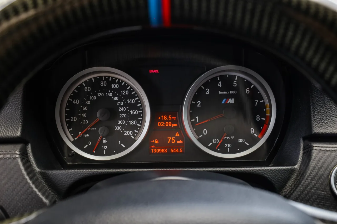 2010 BMW M3 — photo 13